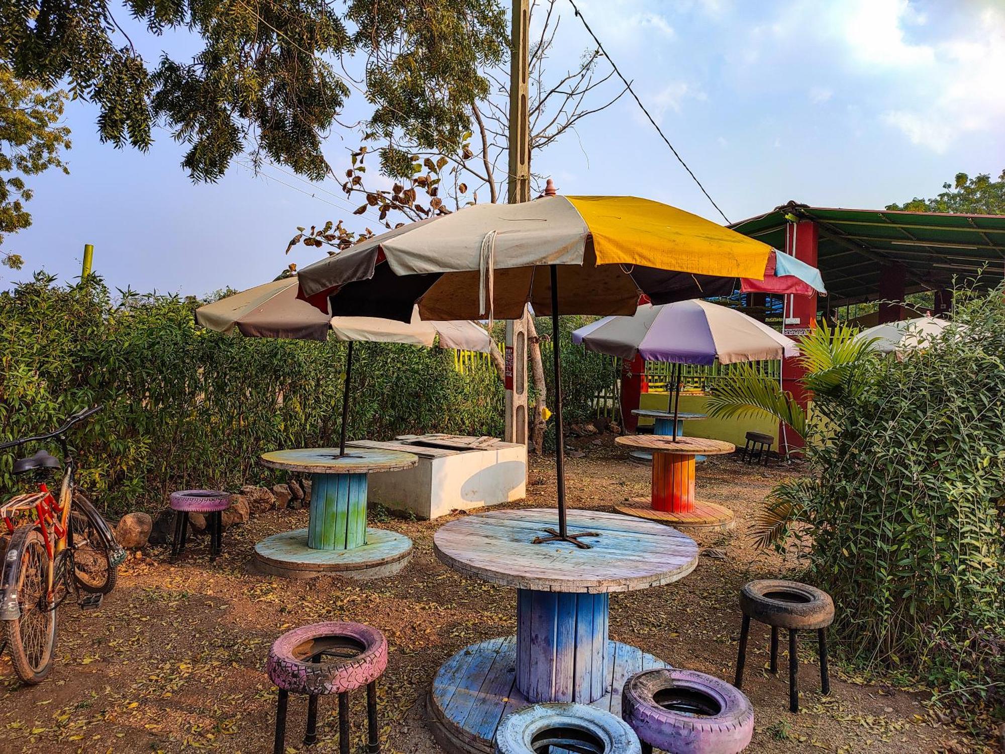 Van Vagdo Resort Rajpipla Extérieur photo