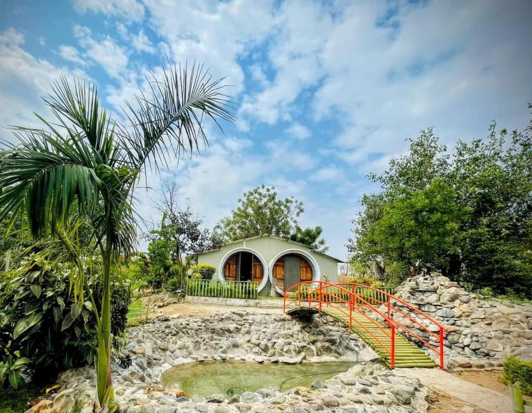 Van Vagdo Resort Rajpipla Extérieur photo