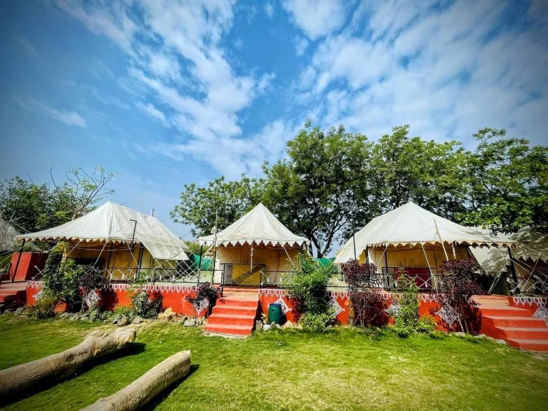 Van Vagdo Resort Rajpipla Extérieur photo